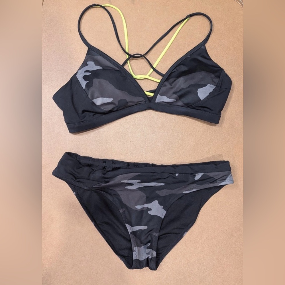 Athleta camo bikini